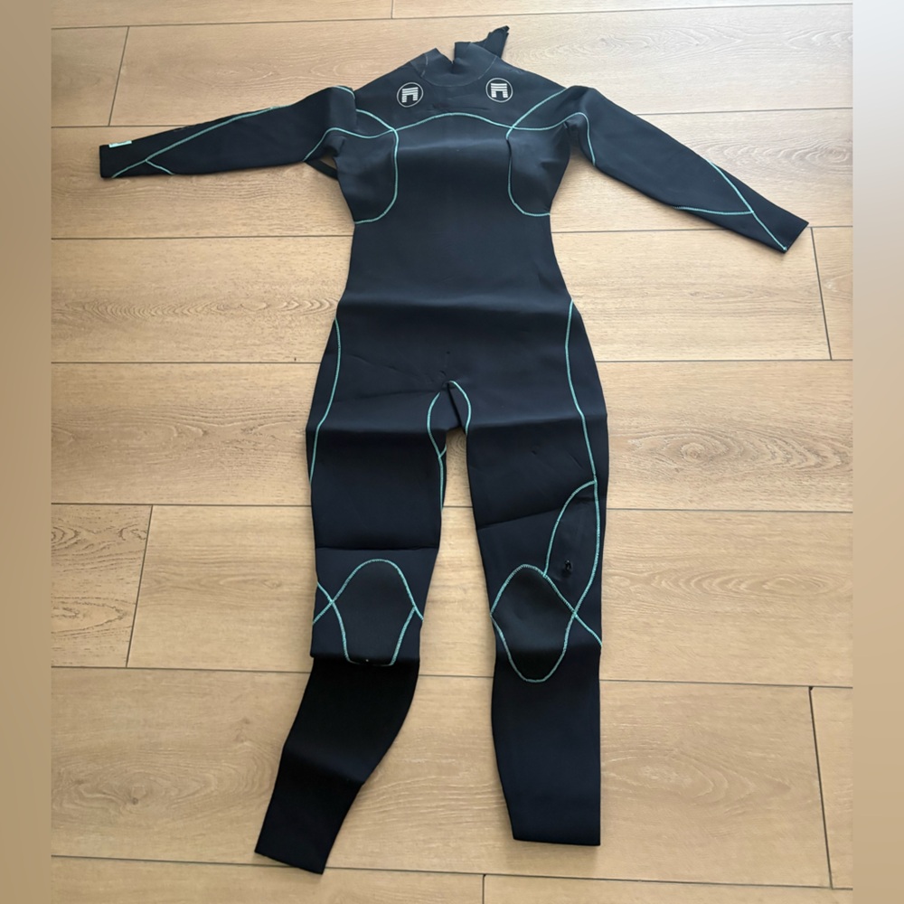 Women's Black and Green One Piece Swimsuit